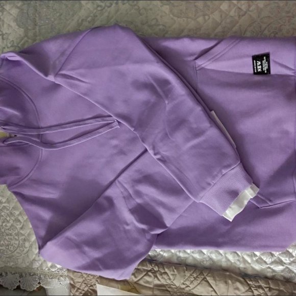 Hoodie Sweater Large - Picture 2 of 3